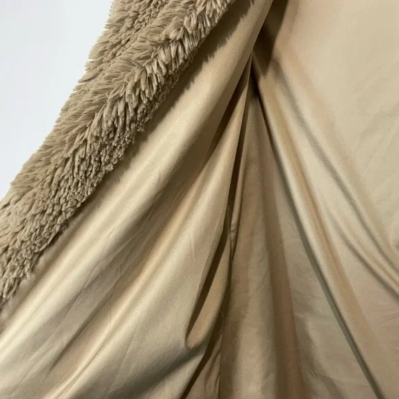 Patagonia Women's Pelage Teddy Jacket Tan size Small - Picture 5 of 6